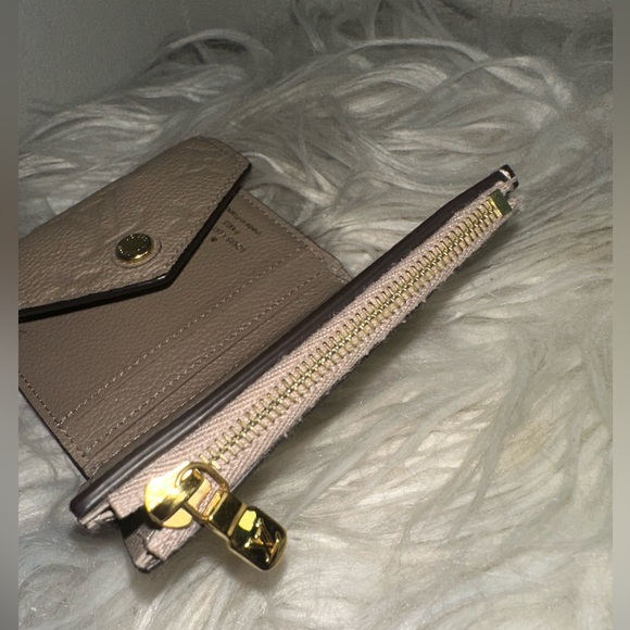 Louis Vuitton Small Beige Zoe Empreinte Wallet - Picture 1 of 14